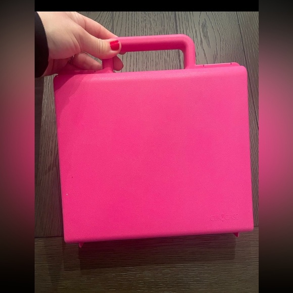 Vintage Clik Case with Disney cassettes - Picture 2 of 5